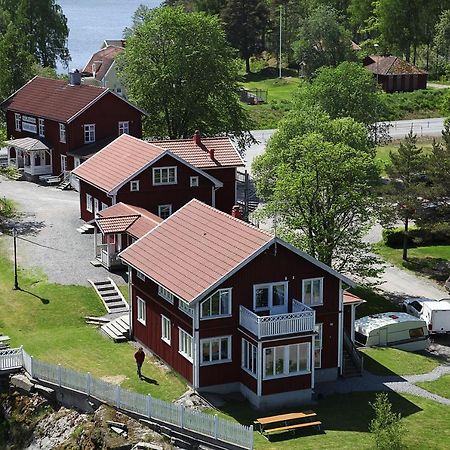 Гостевой дом Turistgarden Toecksfors Экстерьер фото